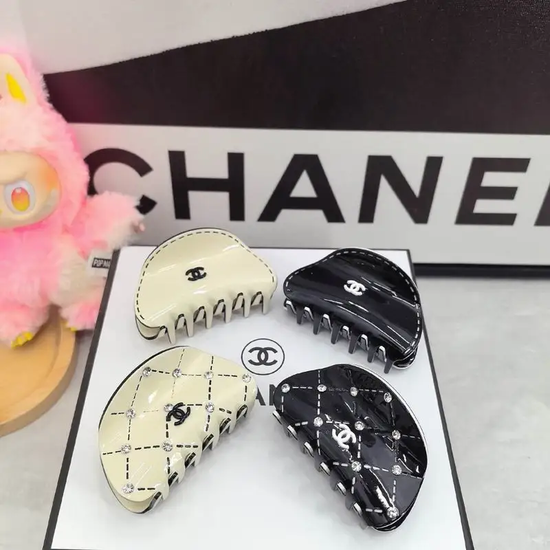 Chanel Hair Grab Clip dx09
